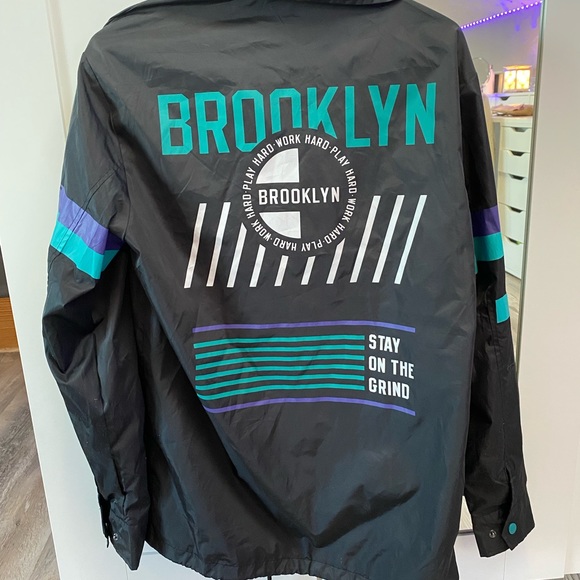 Graphic windbreaker/rain-jacket - Picture 2 of 4